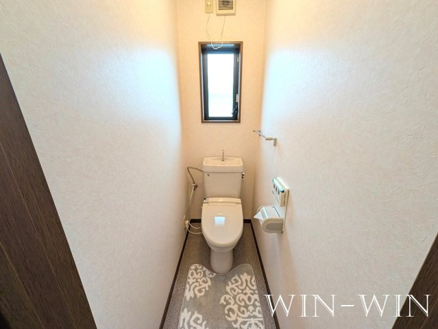 若葉と陽だまりのラ・ルーチェのトイレ