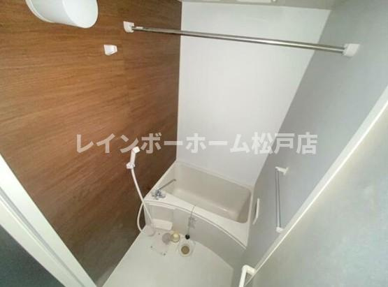 特典：仲介手数料が無料です!!の浴室