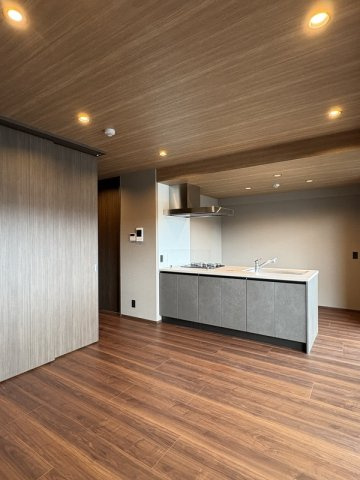 MODERN ASPIRATION箱崎AXIA　筥松小学校区の居間・リビング|MODERN ASPIRATION箱崎AXIA