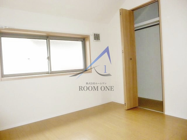 シャルールの寝室|寝室です。