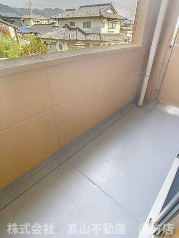 北九州市八幡西区真名子１丁目のアパートのバルコニー