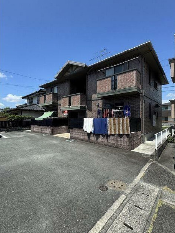 合志市須屋のアパート