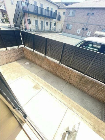 合志市須屋のアパートのバルコニー
