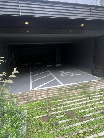 ＡＣＰ　Ｒｅｓｉｄｅｎｃｅ亀戸の駐車場|車をお持ちの方に嬉しい駐車場付きの物件です