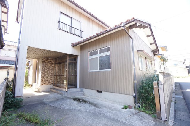 貸家　下莇生田町の外観