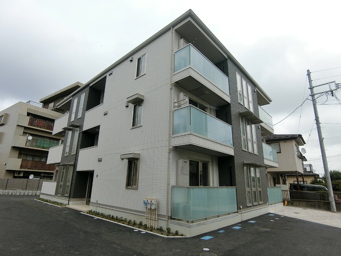 アラモード郡山の画像