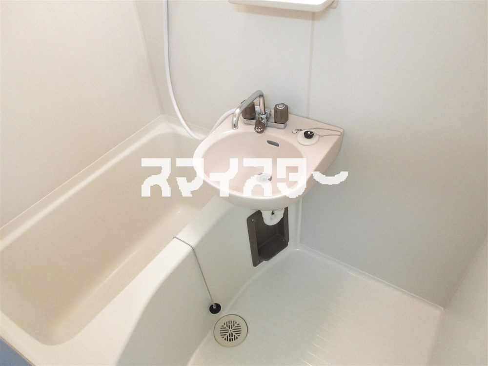 メゾンドール平沢の洗面所