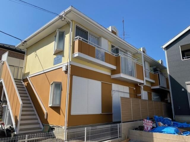 バードピアＥの外観