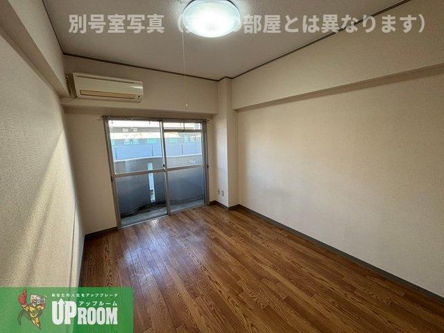 クレールショーワⅢの居間・リビング