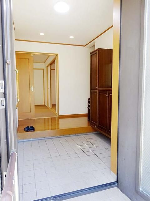 矢部町貸家の玄関