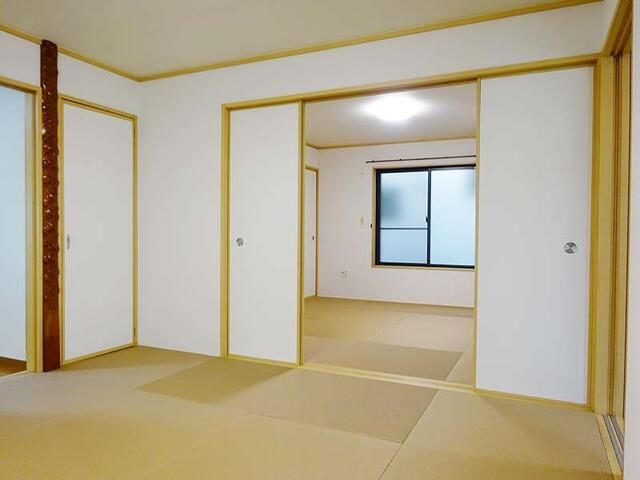 矢部町貸家の居間・リビング