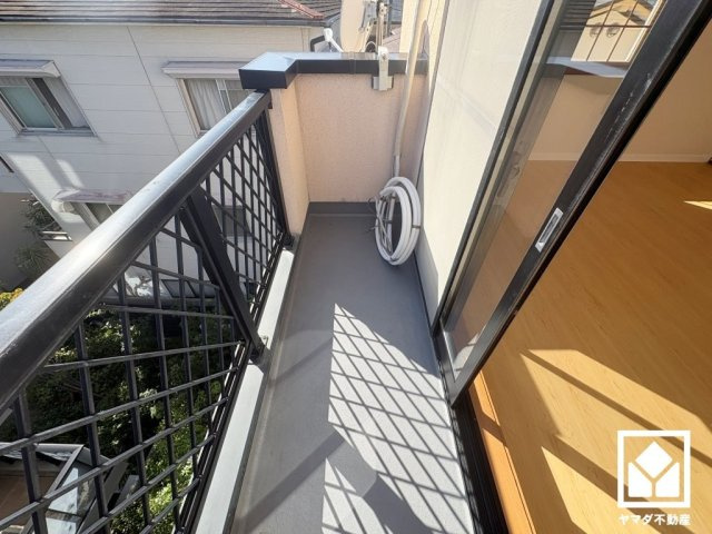 西宮市南越木岩町のバルコニー