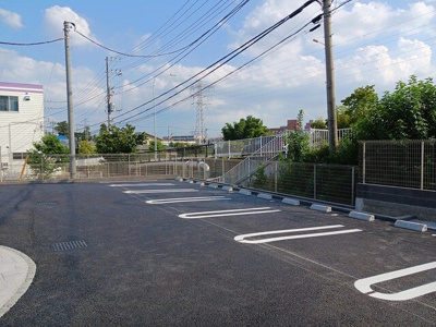 【駐車場】 | ヴィラ明の沢 | 駐車場完備です