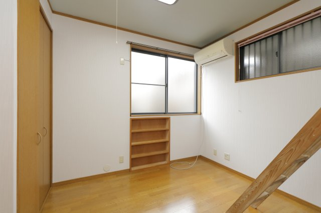 東小岩5丁目テラスハウスの洋室