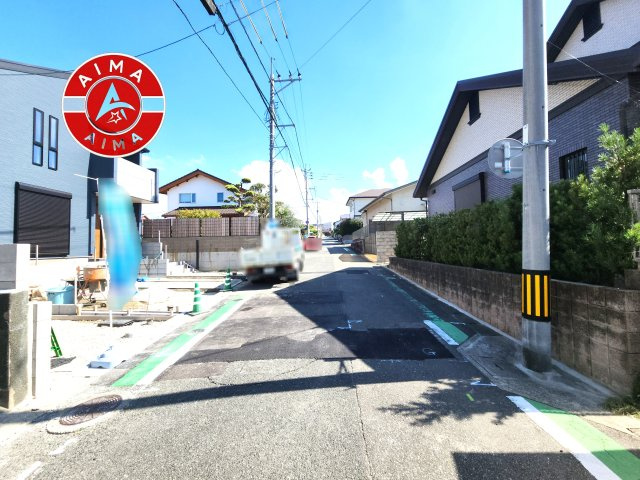福岡市東区若宮2丁目第25-2棟（1号棟）の外観|前面道路含む現地の写真です。
