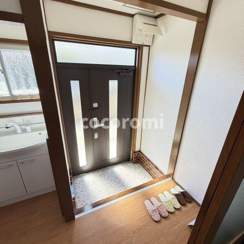 香里園山之手町貸家の玄関