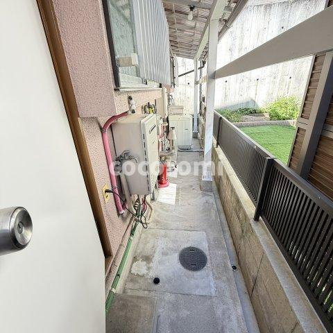 香里園山之手町貸家のエントランス