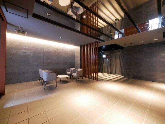大阪市淀川区宮原２丁目の賃貸マンションのロビー