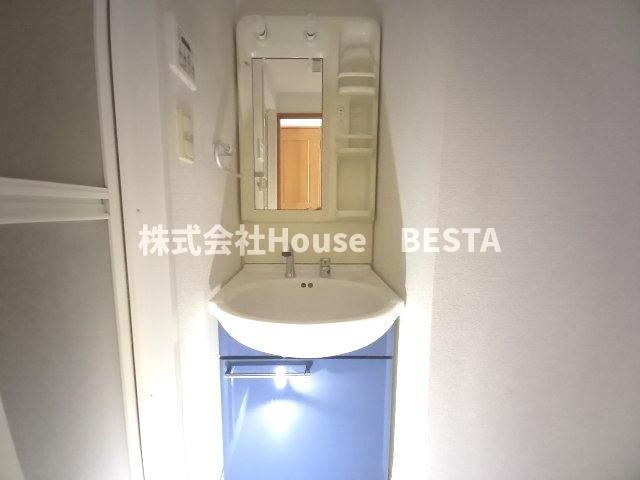 プレサンス神戸みなと元町の独立洗面台