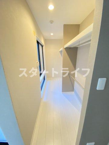 大阪市淀川区西中島２丁目の賃貸マンションの収納
