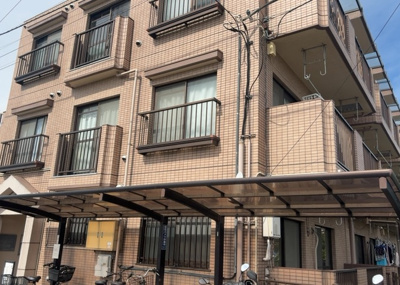【駐輪場】 | ヴィラ橋本東 | マンションの駐輪場は、事前に空きがあるか確認を取ると安心です。せっかく入居したのに駐輪スペースがない！なんてことになったら大変ですよね。そこで、内見時や購入前にはまず事前に確認しておくと良いでしょう。