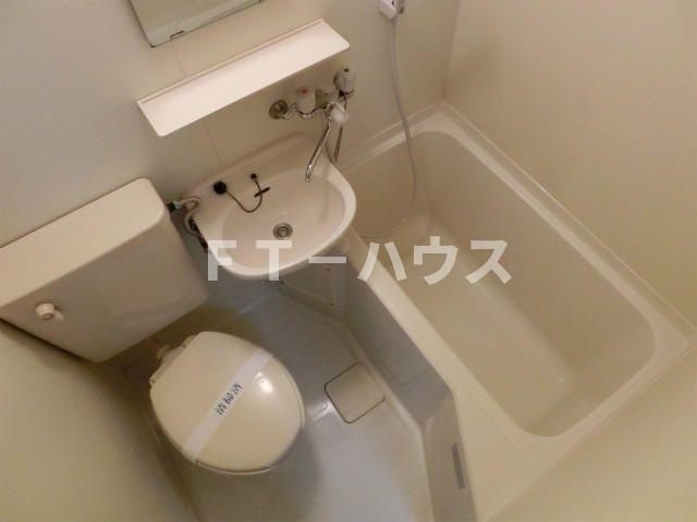 サンパレスマキ前原の浴室