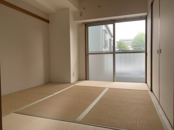 サンヒルズ松和花壇の和室