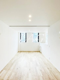 【居間・リビング】 | グランエッグス用賀 | 洋室のお部屋です。