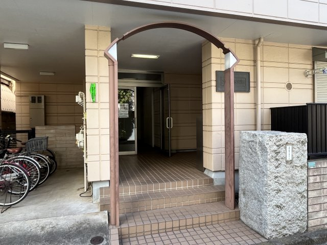 メゾン永安里のエントランス