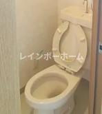 マイキャッスル柏豊四季のトイレ|落ち着いた色調のトイレです