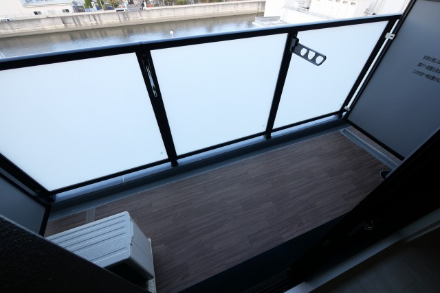 大阪市城東区放出西２丁目の賃貸マンションのバルコニー