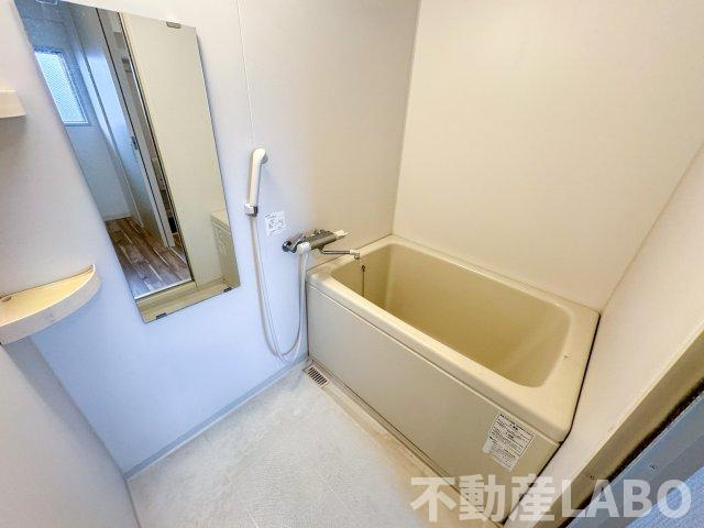 松栄大正ハイツの浴室
