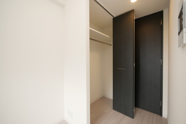 大阪市城東区関目３丁目の賃貸マンションの収納