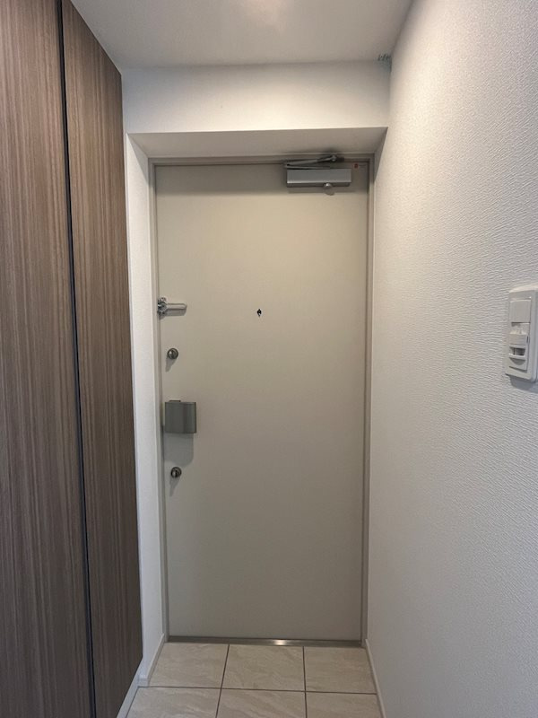SQUARE CITY KITAMAGOME の玄関