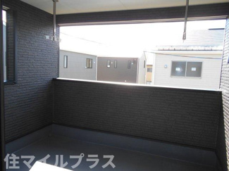 【バルコニー】 | 会津若松市館馬町新築一戸建て5棟 | 落ち着いた時間を過ごせるバルコニーです