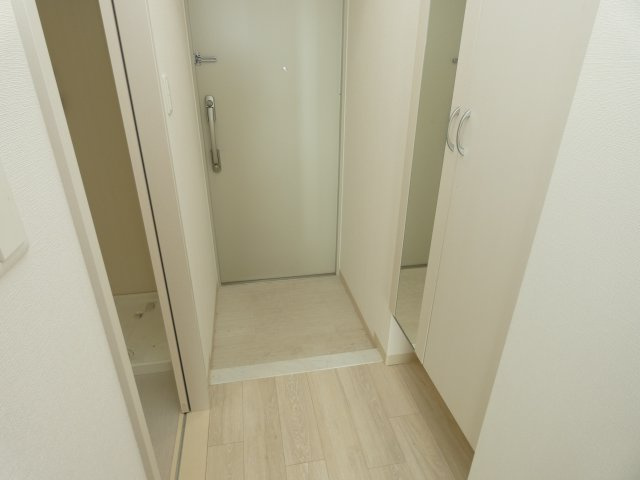 ブランピュールの玄関