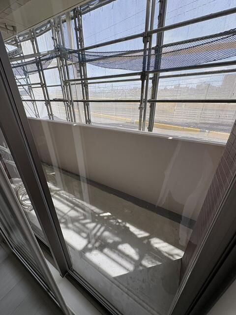 アルブルちとせ尾久駅前のバルコニー