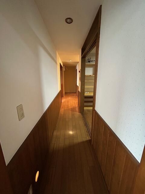 家本ビルの寝室