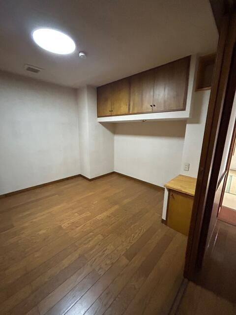 家本ビルの寝室