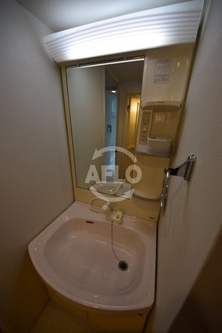 コーポYAHATAナンバ元町の独立洗面台|コーポYAHATAナンバ元町　独立洗面化粧台