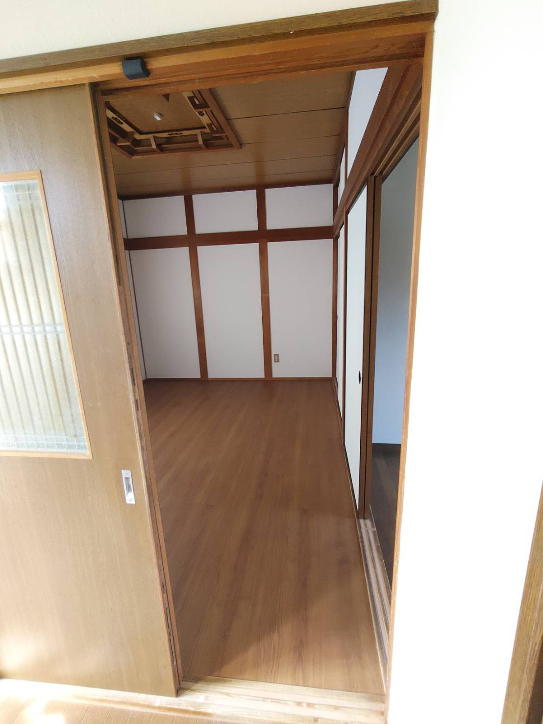 北大伴テラスハウスの洋室