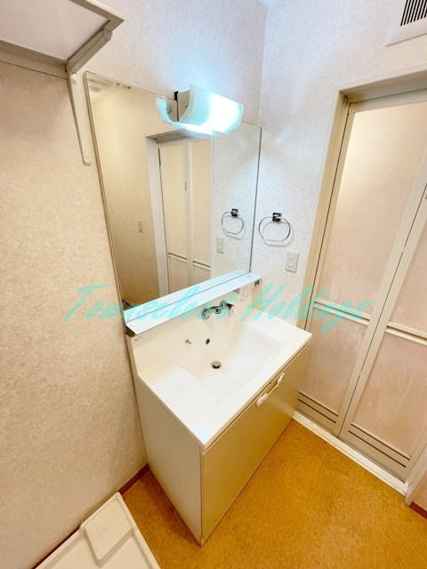 藤沢市善行５丁目のアパートの洗面所