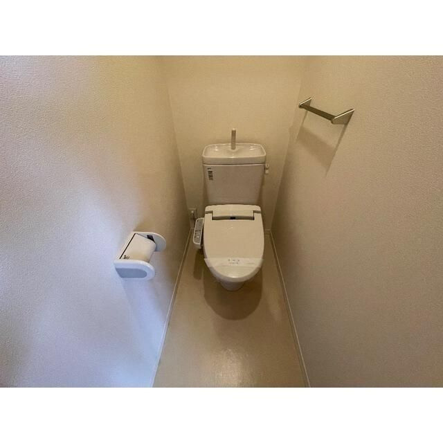 シャーメゾン宮町のトイレ