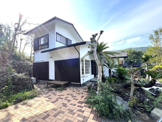 【庭】 | 殖産浮山温泉郷　戸建