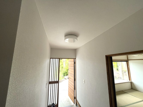 【玄関】 | 殖産浮山温泉郷　戸建