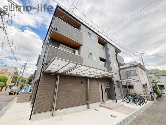 La-Crea塚口本町のエントランス