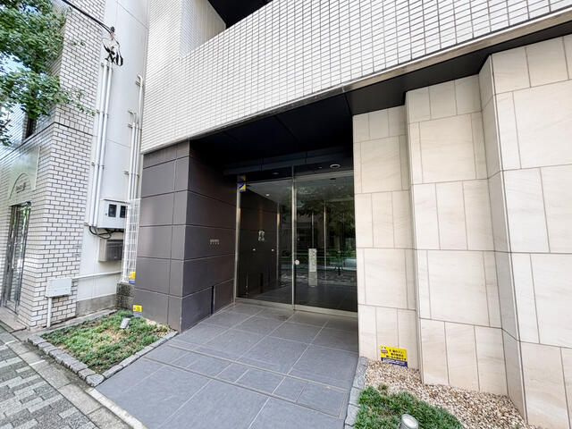 グリーンパーク水天宮前のエントランス