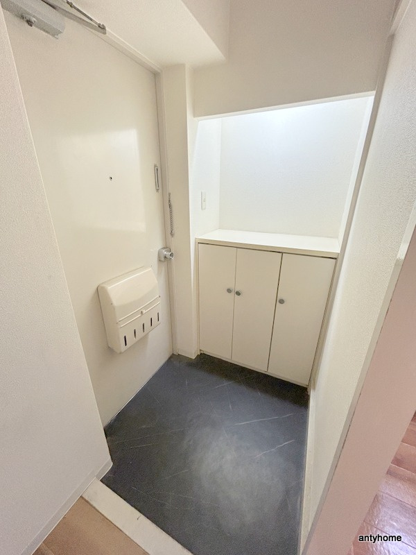 メゾンベルクレール中津　仲介手数料無料の玄関