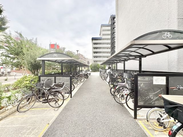 秀和第二東陽町レジデンス（7階部分）／仲介手数料無料／新規フルリノベーションの駐輪場