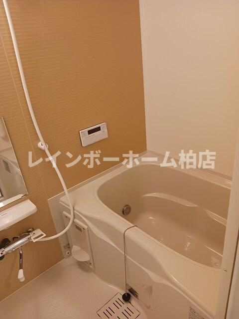 特典：仲介手数料が50％OFFです‼の浴室|追い焚き機能・浴室乾燥機があります
